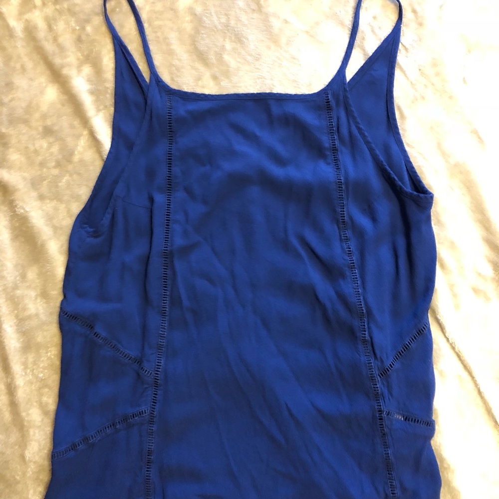 Hurley top
